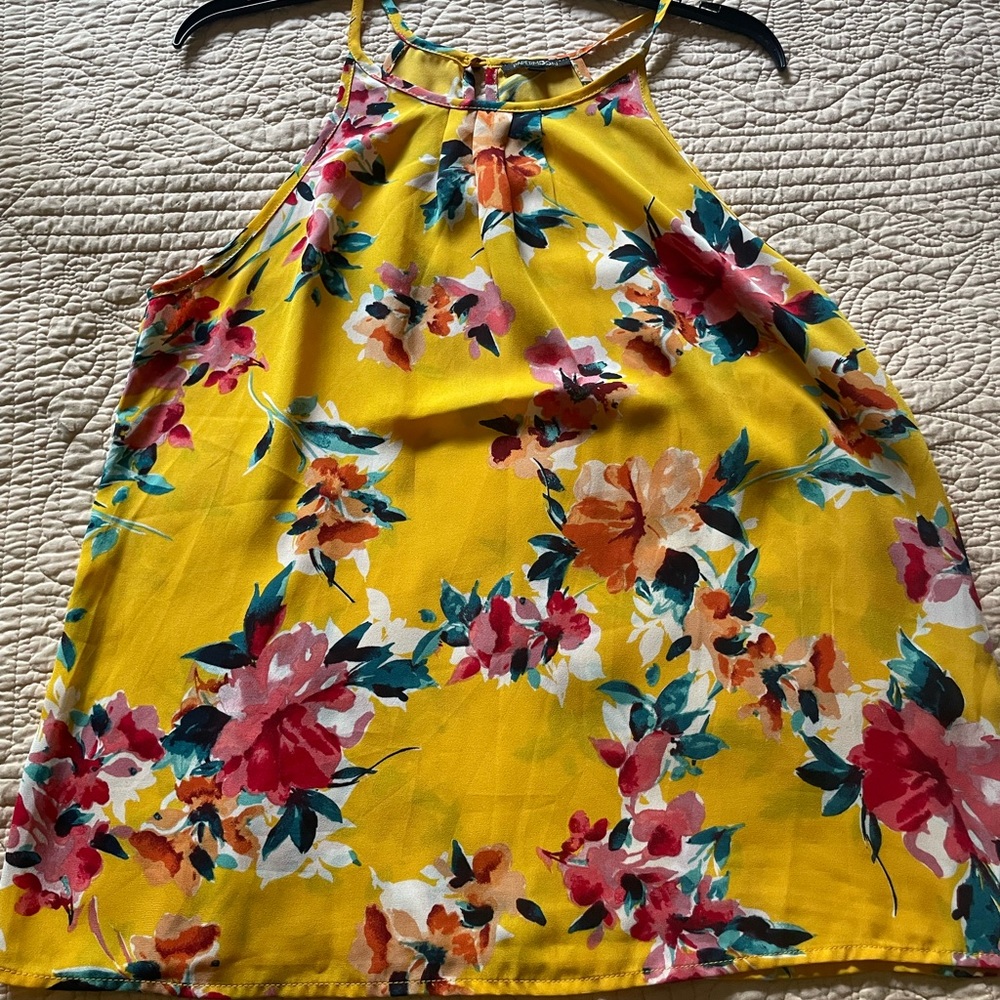 Papermoon halter